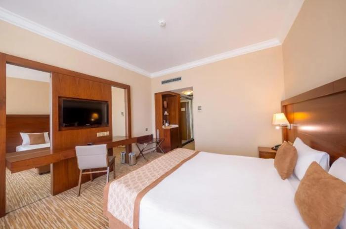 Salamis Bay Conti Resort Hotel & Casino Famagusta  Pokój zdjęcie A room at the hotel